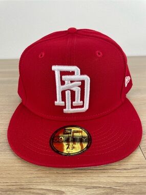 New Era 59FIFTY Dominican Republic WBC Baseball Fitted Hat Red White Size 7 1/2